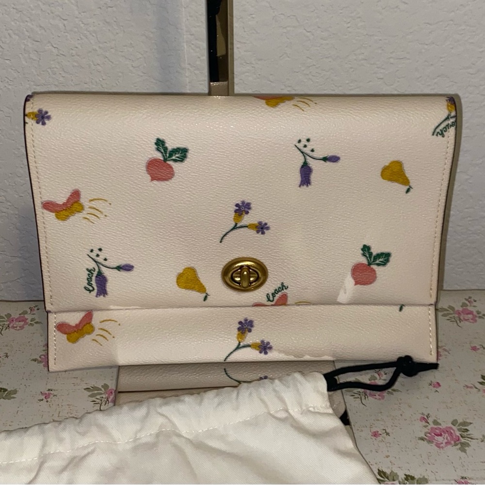 Coach Floral Pouch Clutch Brand New